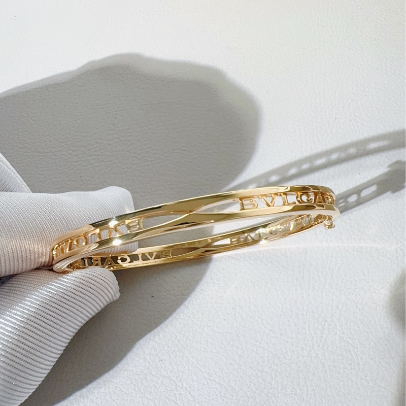 Bvlgari寶格麗 B.Zero1 系列  Logo 簽名鏤空手鐲，18K 黃金 S 號-6