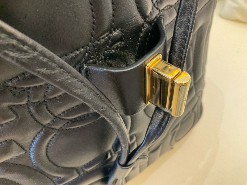 Salvatore Ferragamo LOGO 壓印皮革 後背包-20