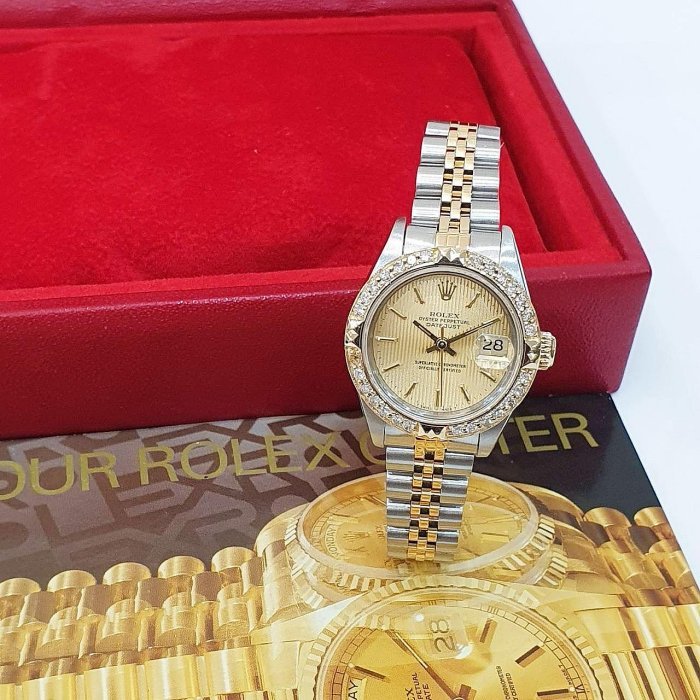 【大眾名錶】ROLEX 勞力士 69173 Datejust 蠔式女錶 金面條紋 後加金字塔鑽圈 大眾名錶B1112-1