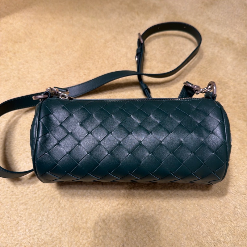 全新BOTTEGA VENETA Intrecciato 桶形斜背單肩包 BV-6