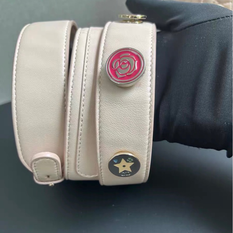 【96新 ✨ 全網最低價！】Lady Dior small 4格戴妃 粉色 （下單前先詢問庫存❗️）-26