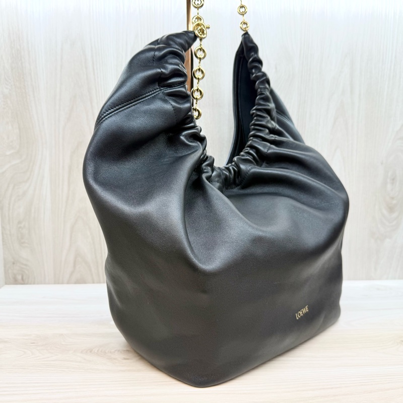 LOEWE✨黑小羊皮Squeeze HOBO BAG-6