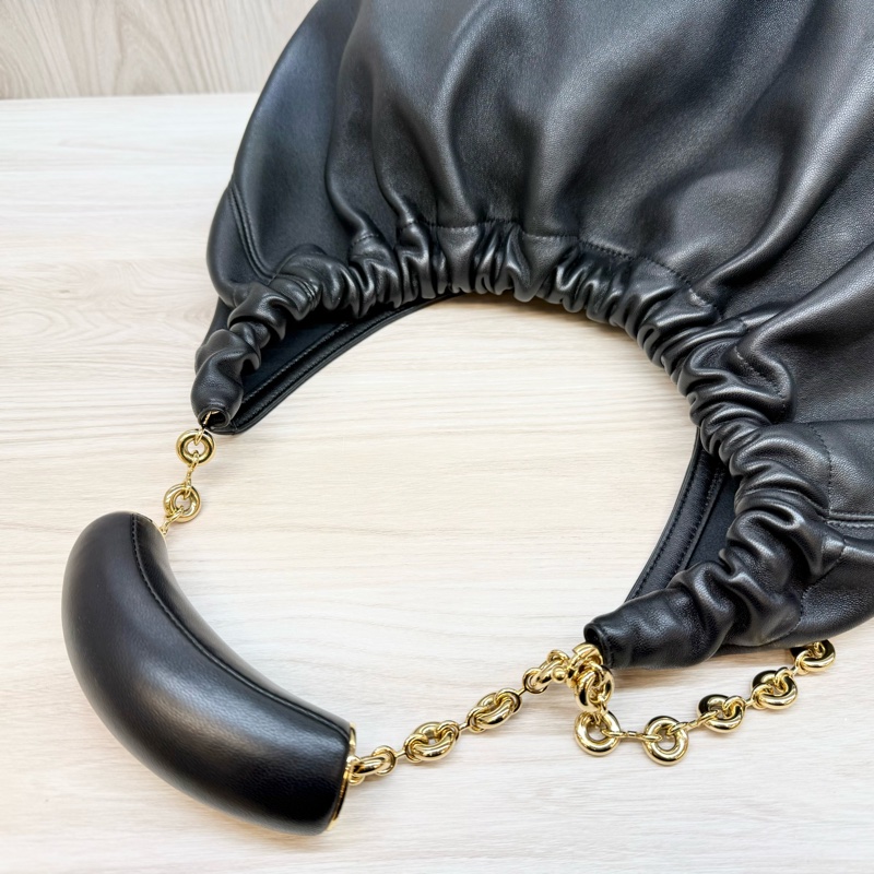 LOEWE✨黑小羊皮Squeeze HOBO BAG-10