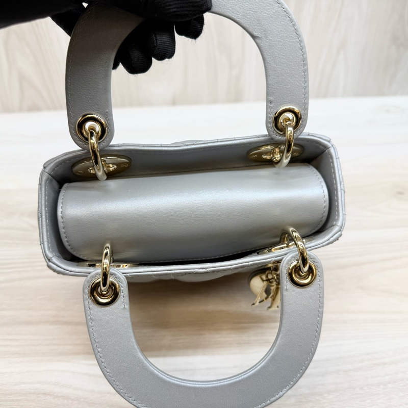 DIOR✨蛋白石灰MINI LADY DIOR黛妃包-12