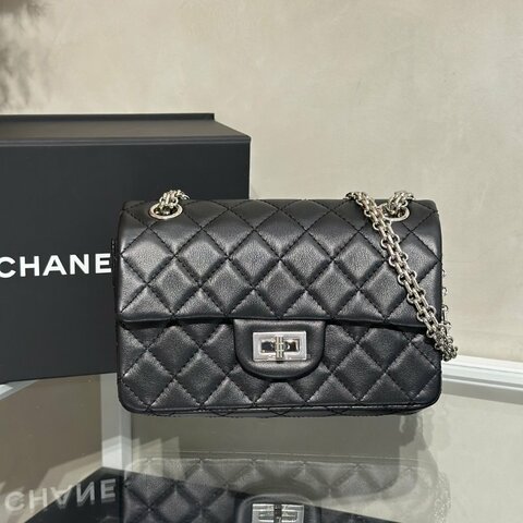 CHANEL 2.55經典口蓋包 20 - 黑銀