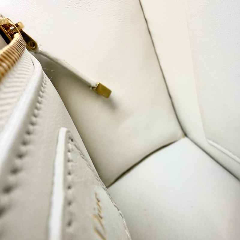 DIOR🤍限量款白金波紋小羊皮蒙田30M9220UPGO-14