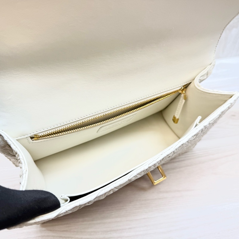 DIOR🤍限量款白金波紋小羊皮蒙田30M9220UPGO-17