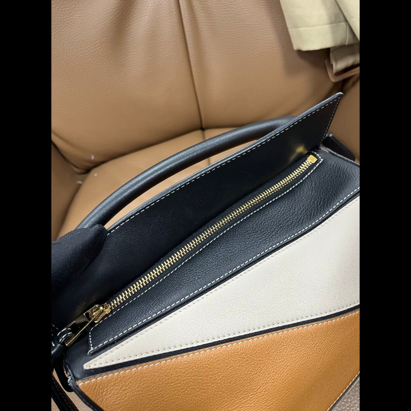 Loewe Puzzle Small-15