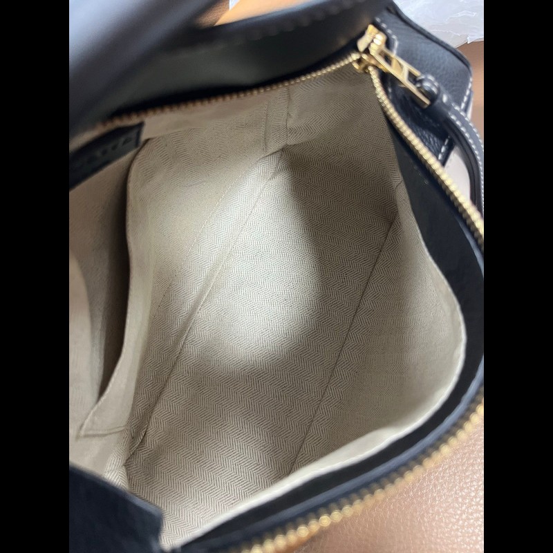 Loewe Puzzle Small-16