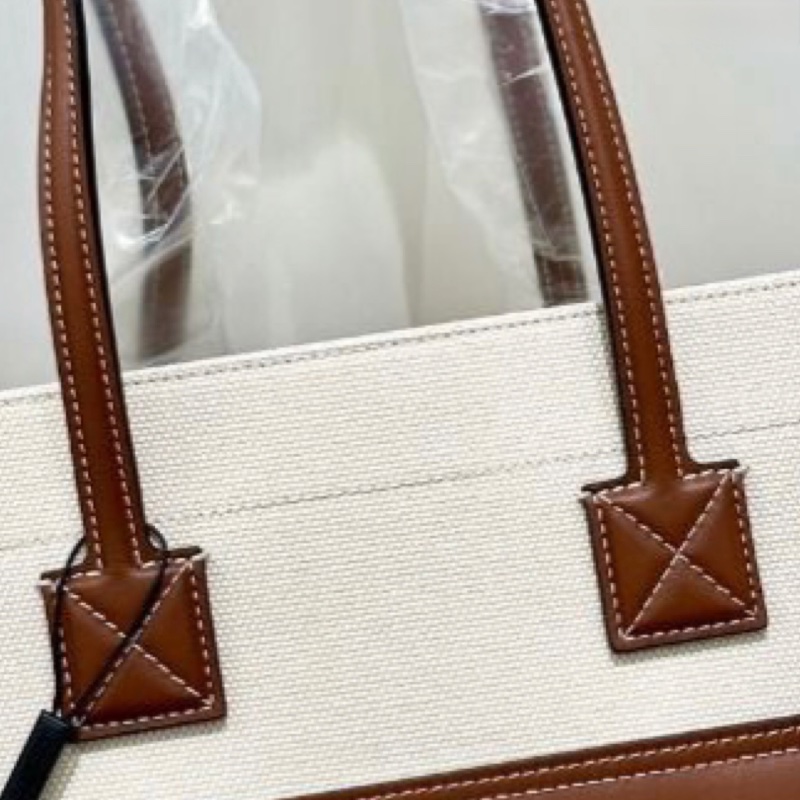 Burberry Freya tote 8044138-3