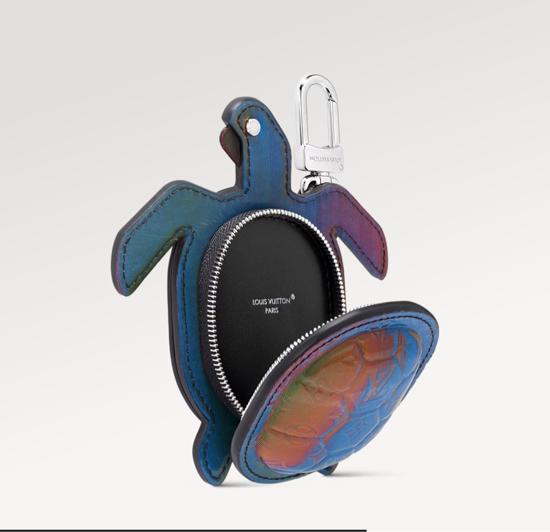 Louis Vuitton Lv 路易威登 Turtle Pouch 包包吊飾 耳機盒 鑰匙圈 Lv吊飾-1