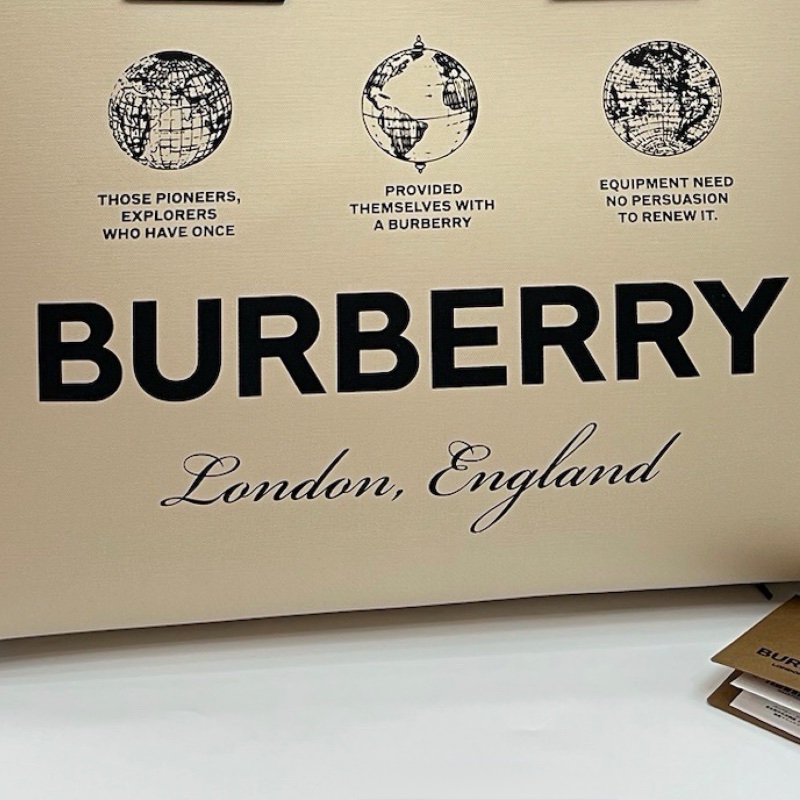 Burberry London tote-2