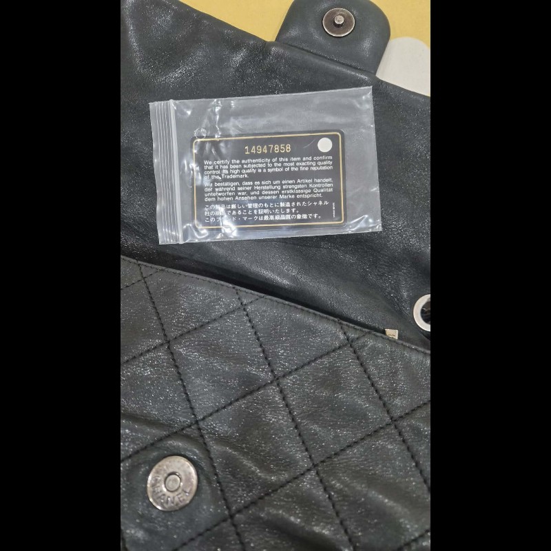 Chanel 黑銀牛皮硬底流浪機場包-8