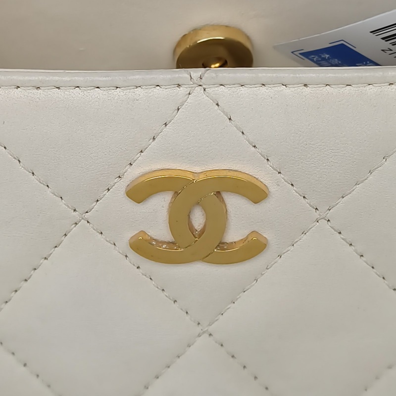 CHANEL 米白色牛皮9開金扣中古kelly手提包龍骨手提-4