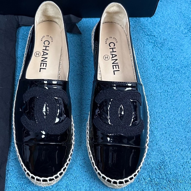 閒置未使用Chanel 漆皮漁夫鞋 黑色 尺碼：38碼 配件：塵袋+盒-0