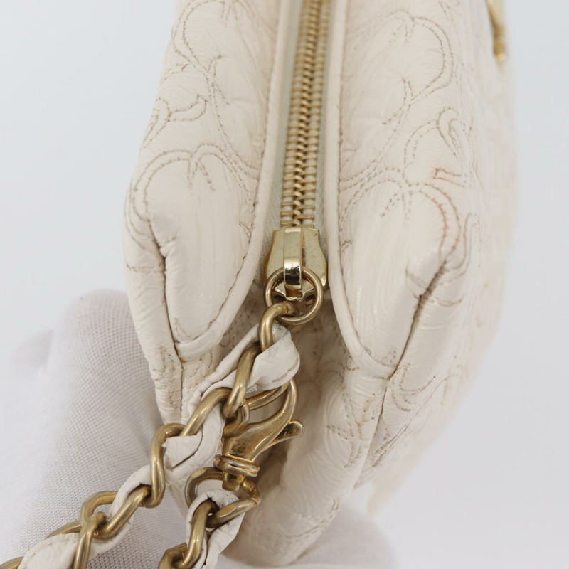 【日本直送】香奈兒 Icon 手拿包 漆皮 白色 金 CC 認證 172502A-8