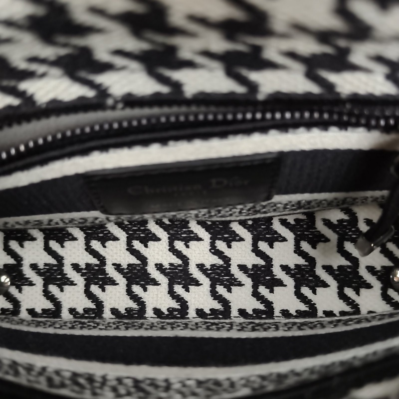 DIOR LadyDior戴妃包三格黑白千鳥格帆布鎢鋼扣2022-5