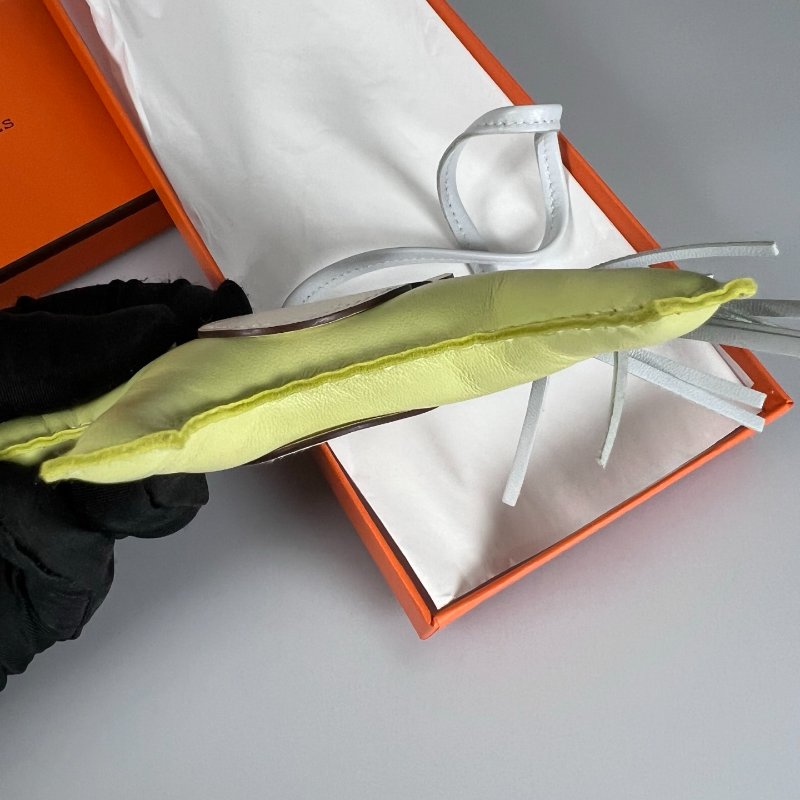 HERMES Z刻 蘋果綠飛馬吊飾-6