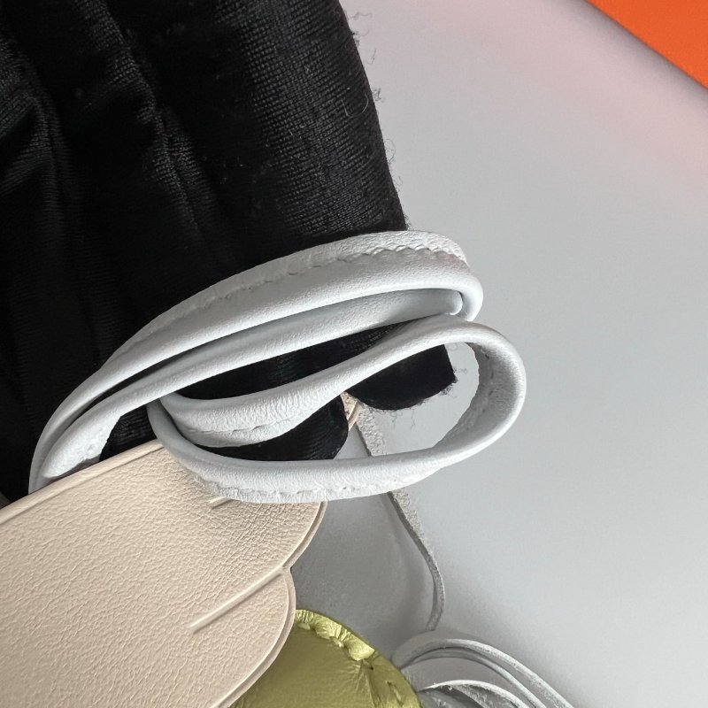 HERMES Z刻 蘋果綠飛馬吊飾-7