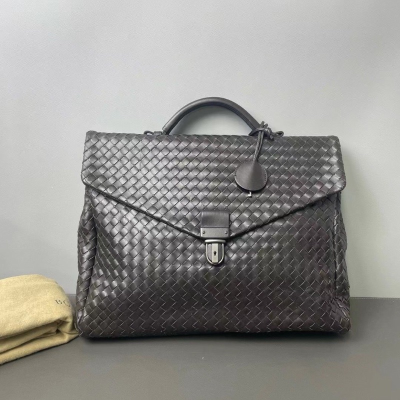 BV 編織翻蓋開合牛皮公事包手提包 經典牛皮材質 翻蓋開合 金屬鎖扣 37.5*29*8  9新 配件鑰匙 皮牌 塵袋-1
