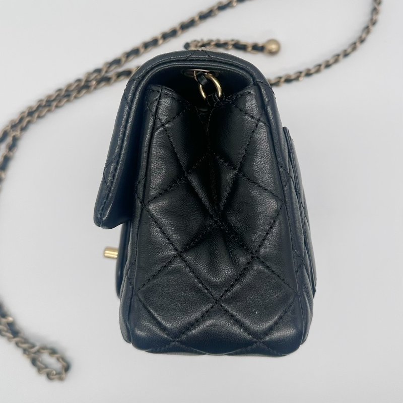 CHANEL 黑色金球方胖子(小羊皮)-2