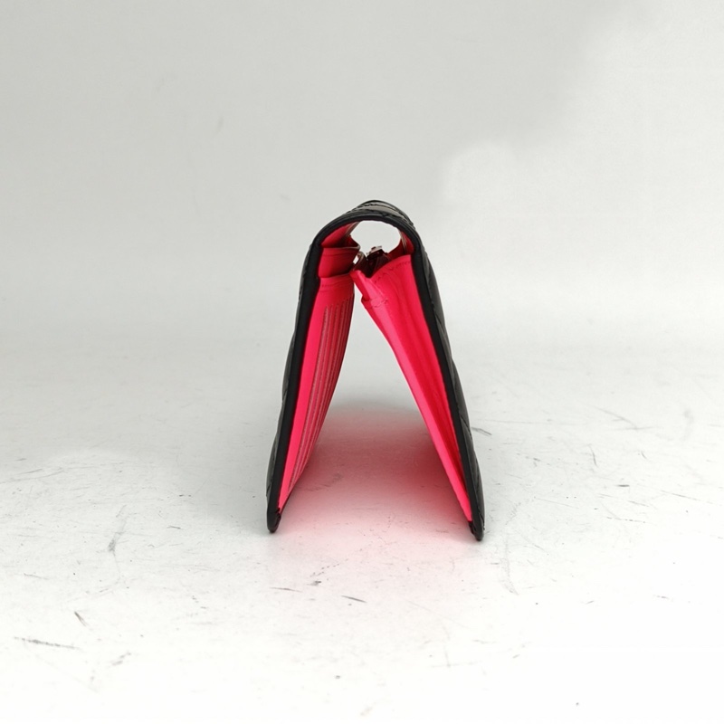 CHANEL 中古康鵬長款翻蓋錢包黑色牛皮20開銀扣-1