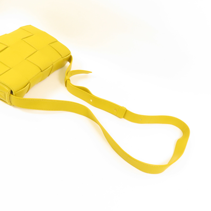 BOTTEGA VENETA 羊皮皮革Cassette Bag肩背袋-4