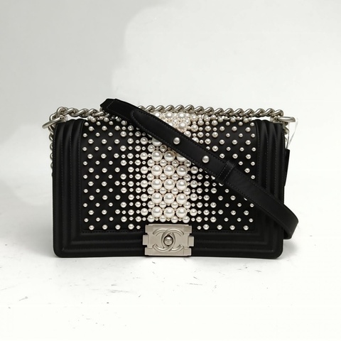 CHANEL Leboy中號25cm黑色緞面21開銀扣