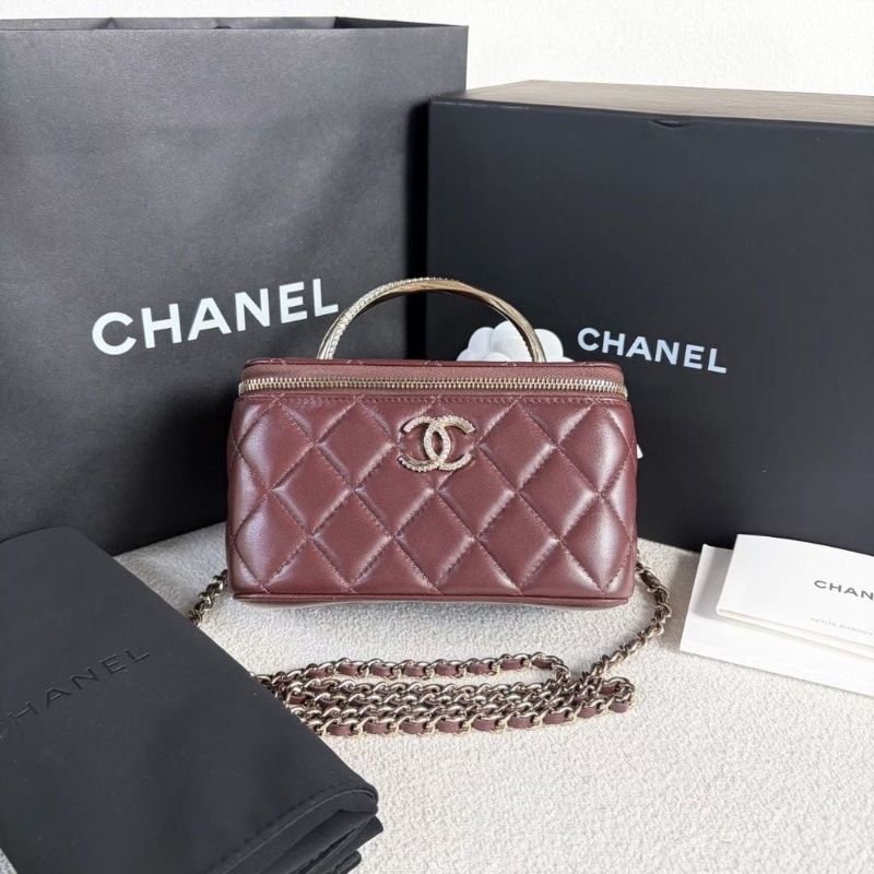 Chanel 水鑽手柄盒子化妝包 新標款 酒紅色 金扣 羊皮16*10*8  95新 配件盒子 說明書 塵袋-1