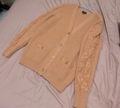 Chanel 香奈兒 21A浮雕袖子針織開襟衫 城堡系列-1