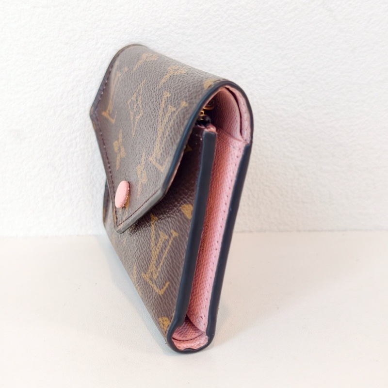 lv路易威登 粉色豆豆短款錢包-1