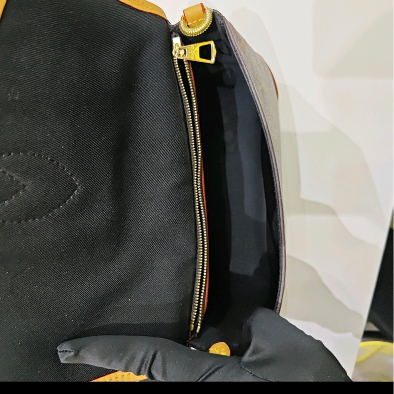 路易威登/LV DIANE 法棍包 腋下單肩包-6