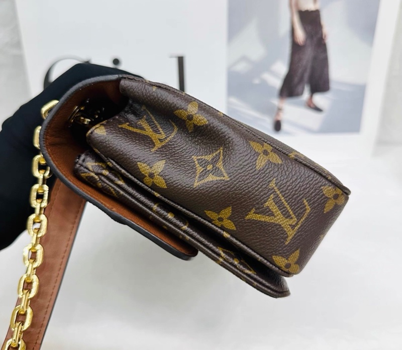 98新 LV 路易威登 肩斜挎包 98% new Louis Vuitton Marceau shoulder/crossbody bag (chip model)-4