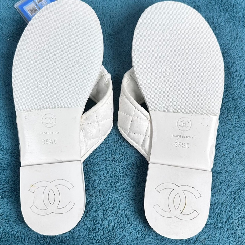Chanel香奈儿 金色花瓣logo休閒人字拖 白色 尺碼：35碼 成色非常新-4