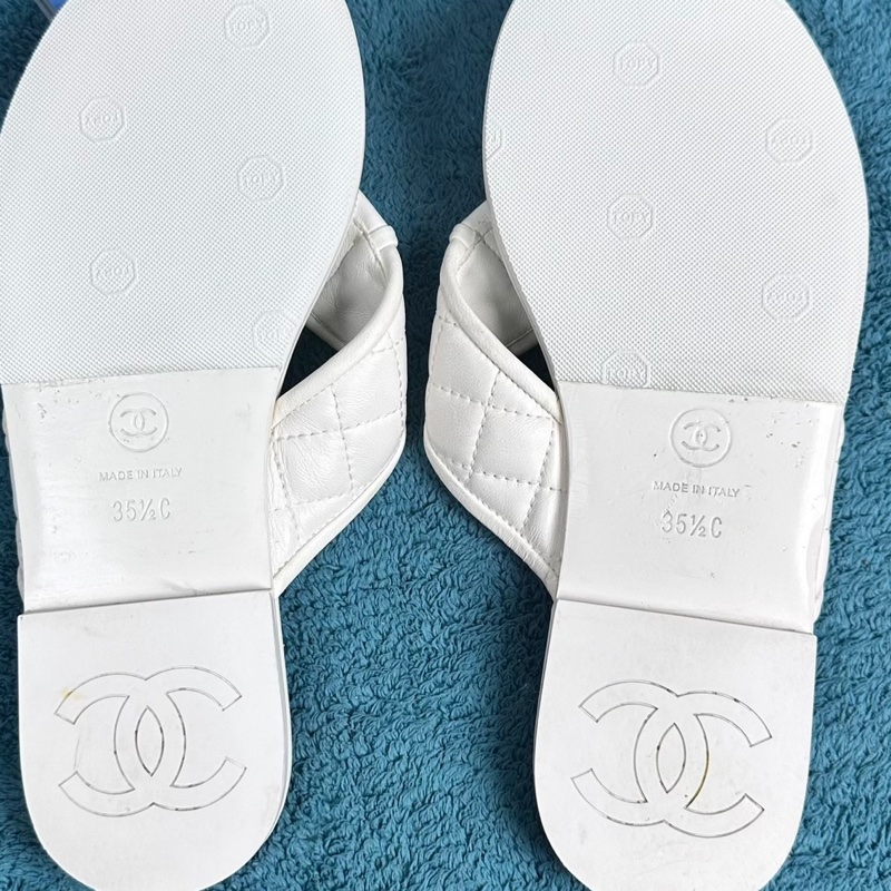 Chanel香奈儿 金色花瓣logo休閒人字拖 白色 尺碼：35碼 成色非常新-5