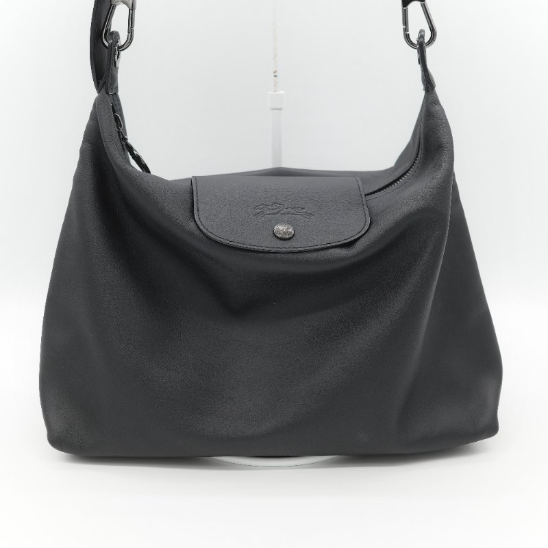 Longchamp 瓏驤 Le Pliage Xtra 經典黑色 頂級平滑小牛皮 中型 半月型單肩腋下包-1