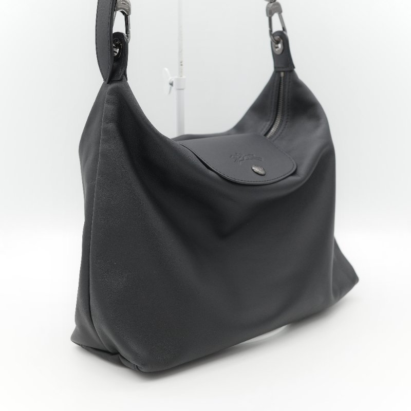 Longchamp 瓏驤 Le Pliage Xtra 經典黑色 頂級平滑小牛皮 中型 半月型單肩腋下包-2