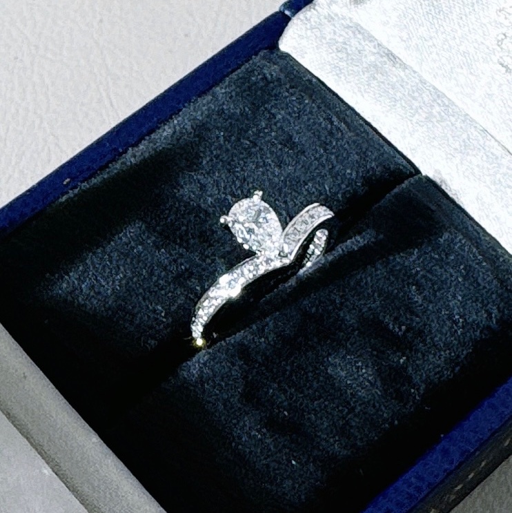 Chaumet尚美 Josephine 白鷺冠冕 V字型水滴鑽戒，50號-2