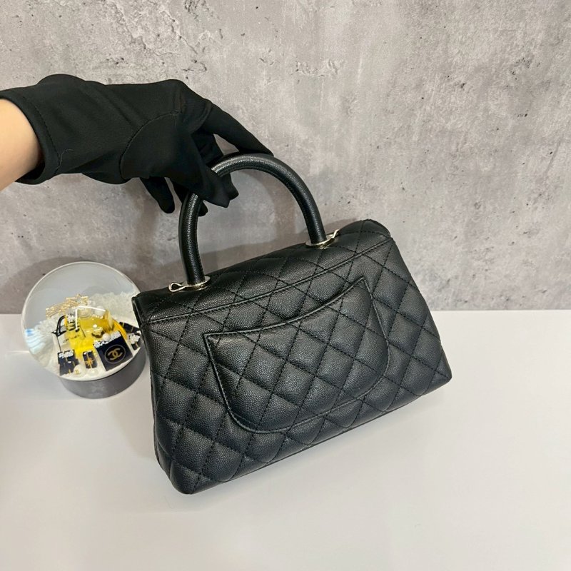 Chanel coco handle24 黑金 荔枝牛 晶片款-1