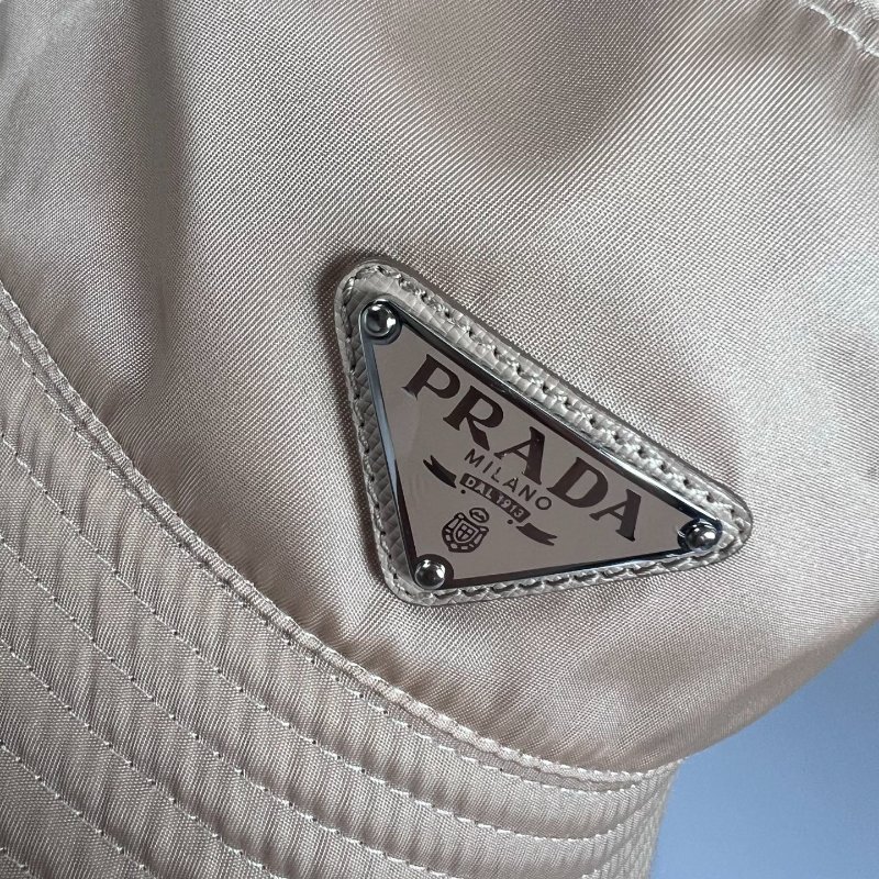 PRADA 淺米色漁夫帽#M-5