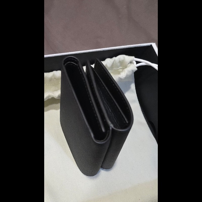 Loewe 黑金配色 三折短夾-7