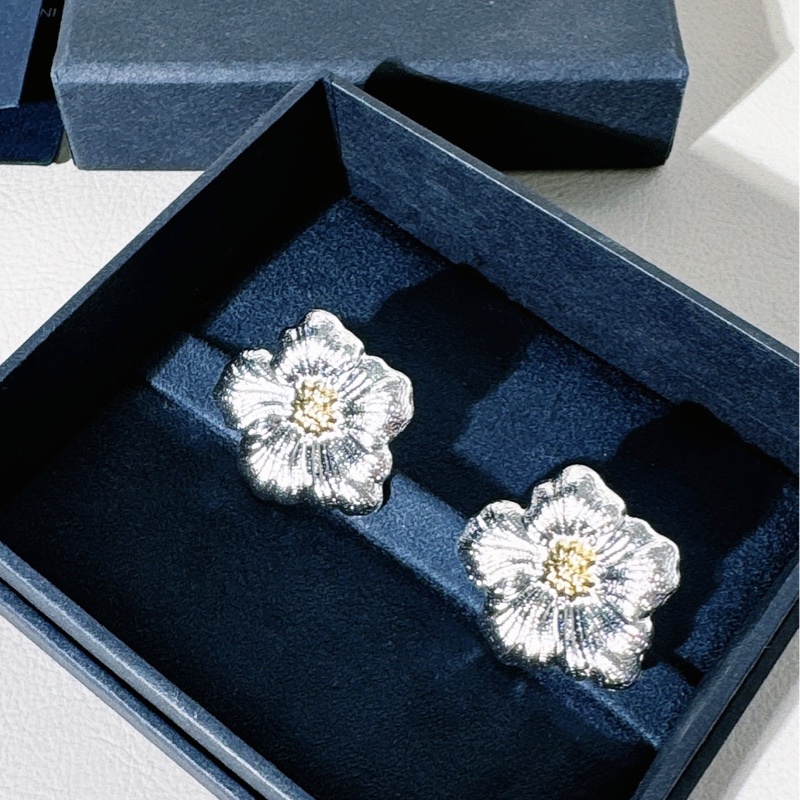 Buccellati布契拉提 純銀梔子花大號耳環-3