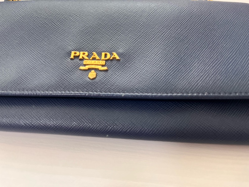 Prada 時尚藍Saffiano 牛皮革鏈條長夾-6