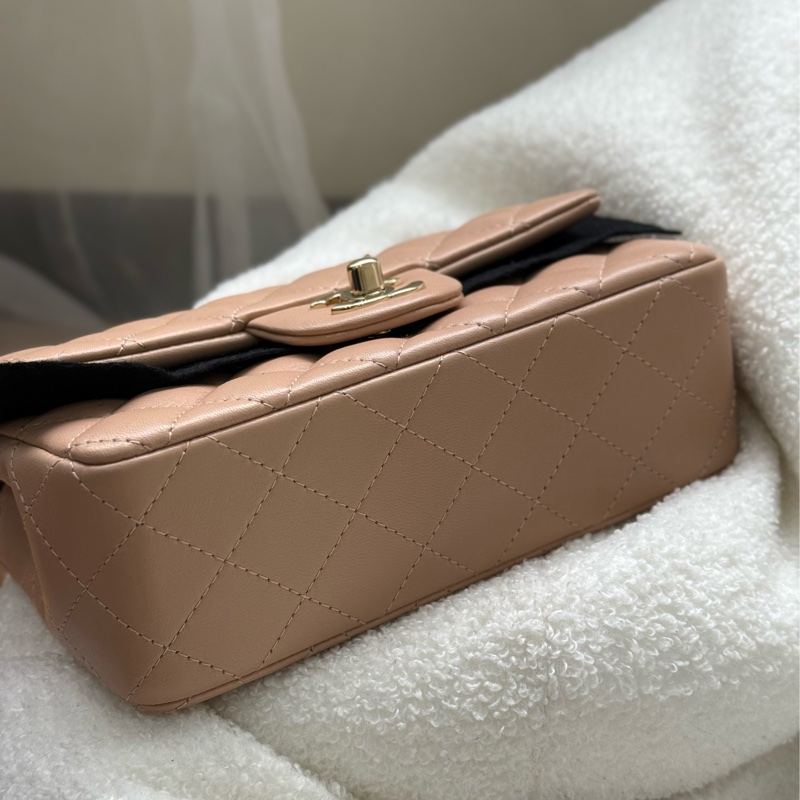 （閒置品🇭🇰香港購證全配）Chanel mini coco20 米奶茶色 ✨最新晶片款-5