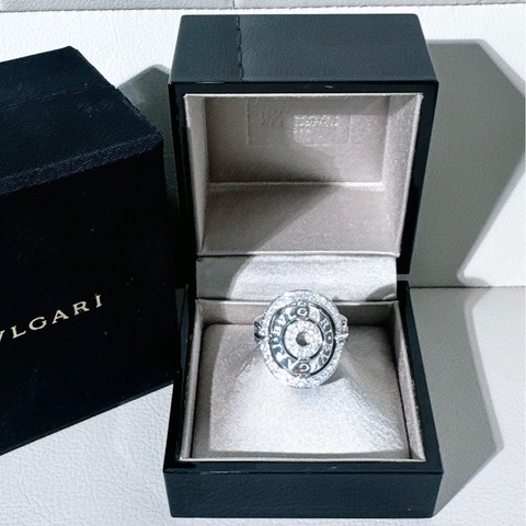Bvlgari寶格麗 鑲鑽白金盾牌戒指，56號