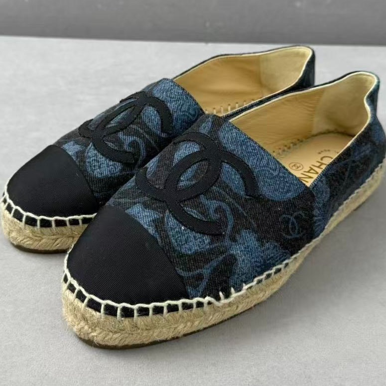 99新Chanel 香奈兒 藍黑拼色 雙C大Logo漁夫鞋 休閒鞋 38碼-1