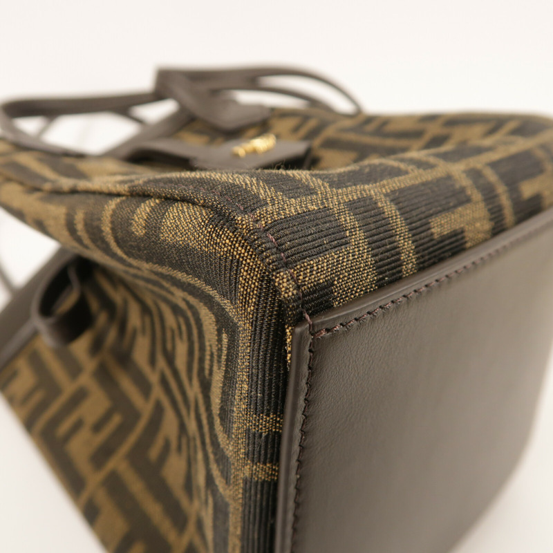 FENDI 帆布Origami Mini FF金扣肩背袋-9