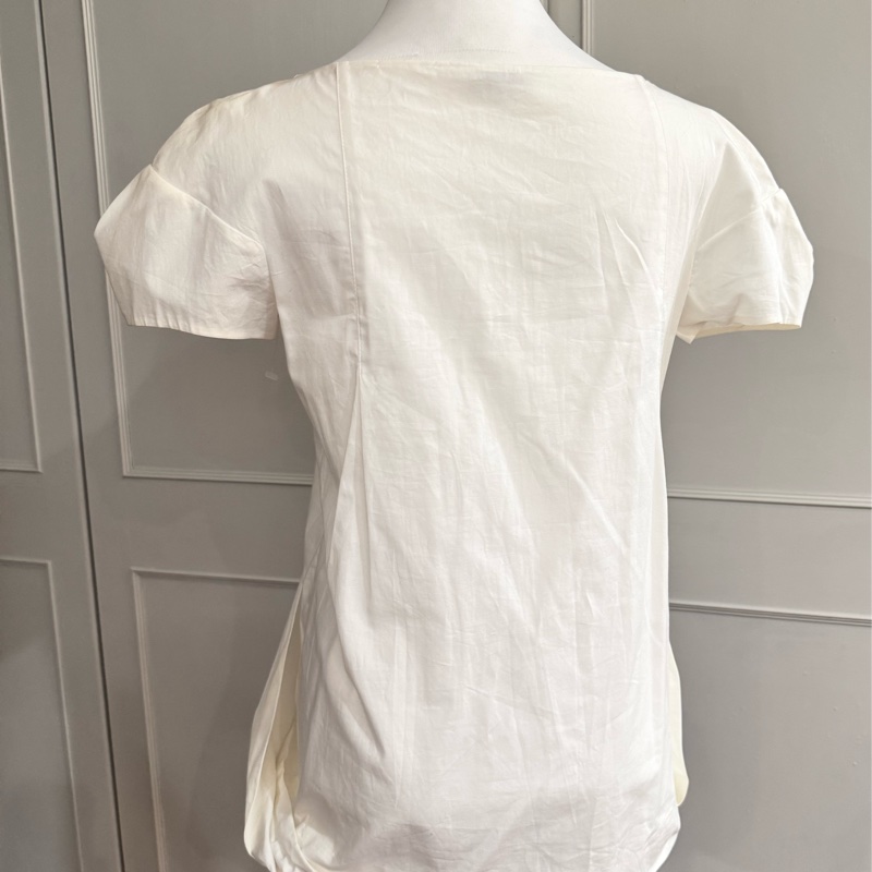 《新歡舊愛》新品正品Miu miu 白色立体剪裁上衣/40/S-4