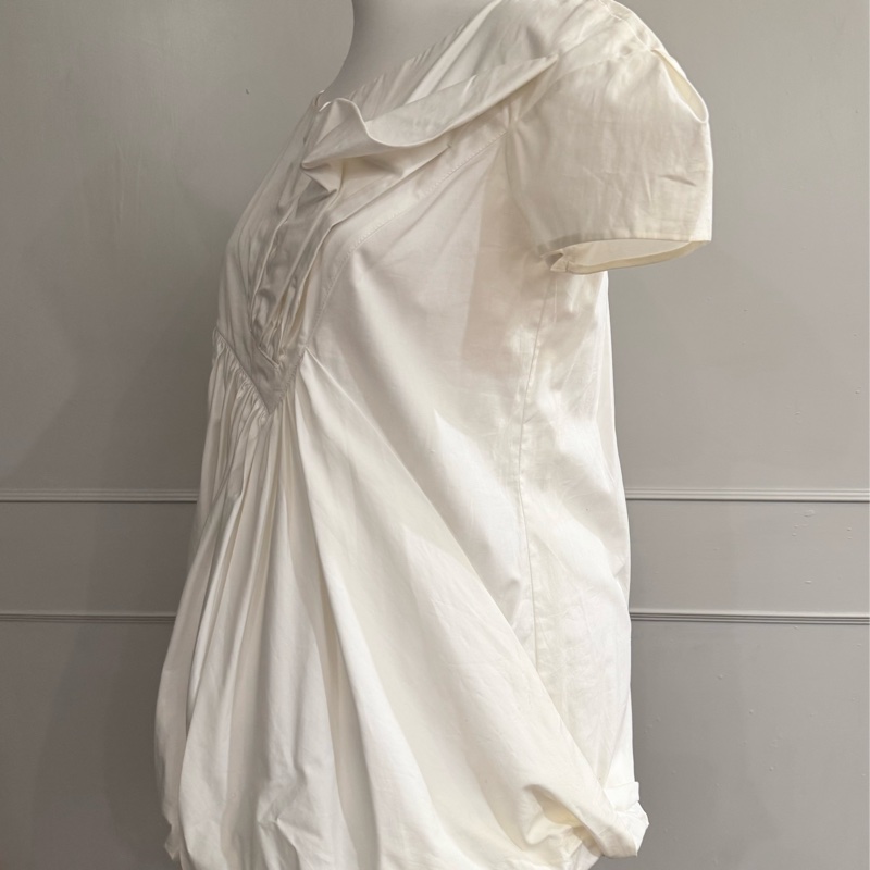 《新歡舊愛》新品正品Miu miu 白色立体剪裁上衣/40/S-7