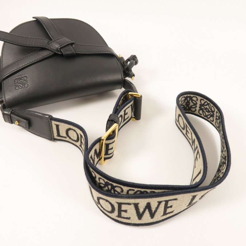 LOEWE 牛皮皮革Mini Gate金扣肩背袋-7